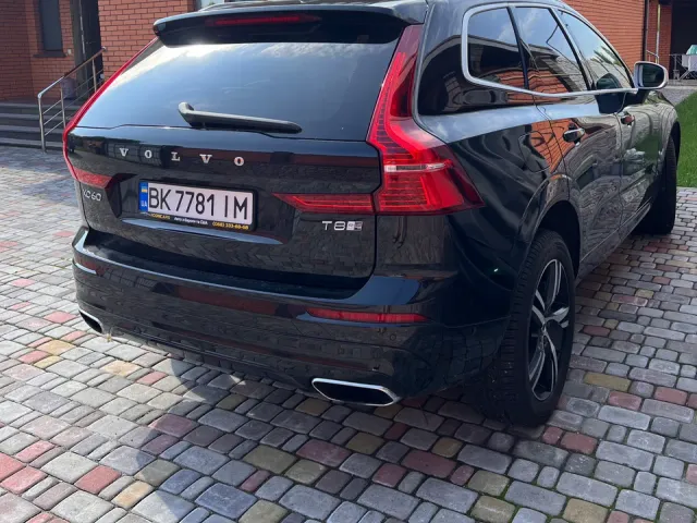 Volvo XC60 - фото 2