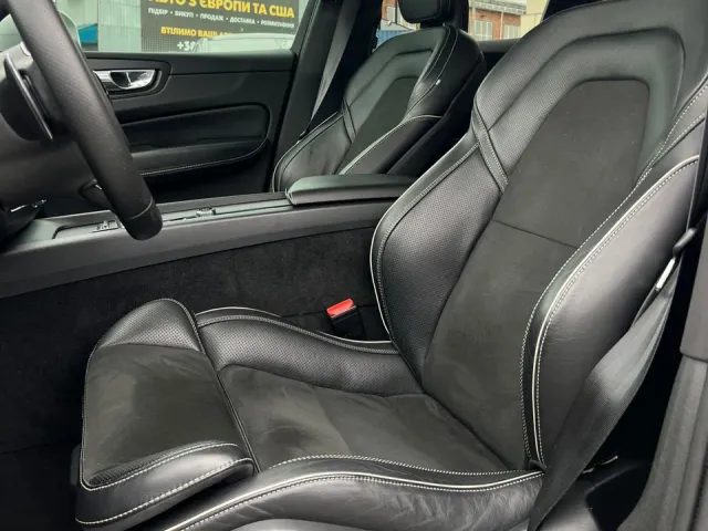 Volvo XC60 - фото 4