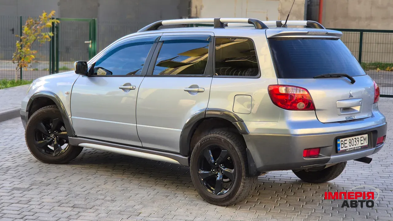 Mitsubishi Outlander - фото 18