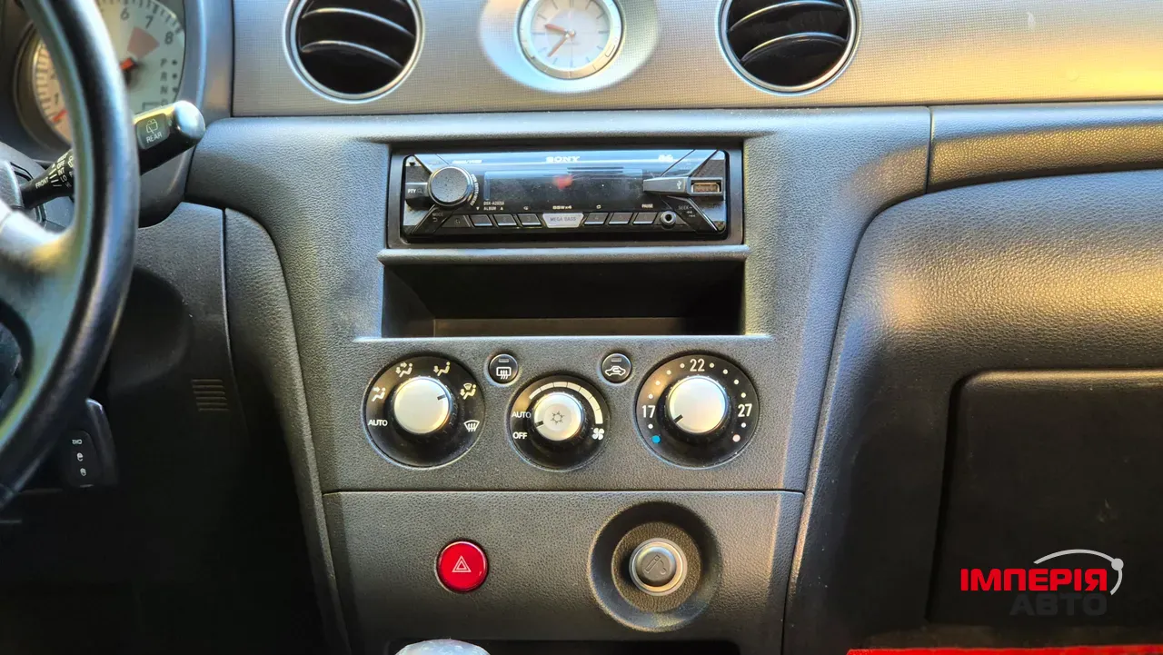 Mitsubishi Outlander - фото 24