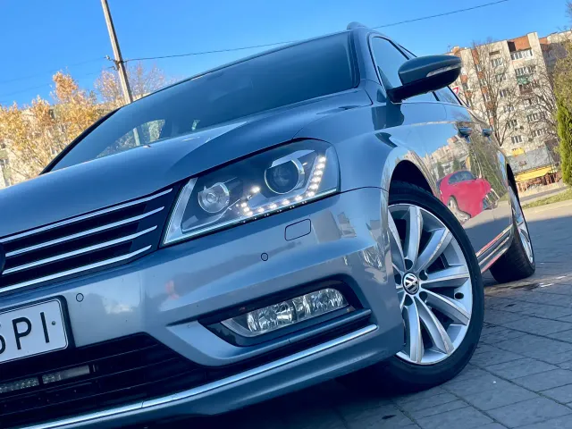 Volkswagen Passat - фото 2
