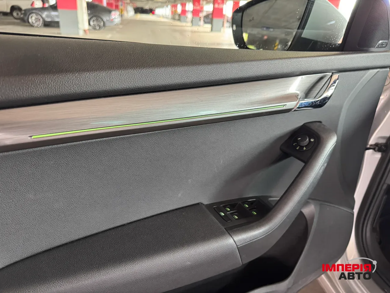 Skoda Octavia - фото 28