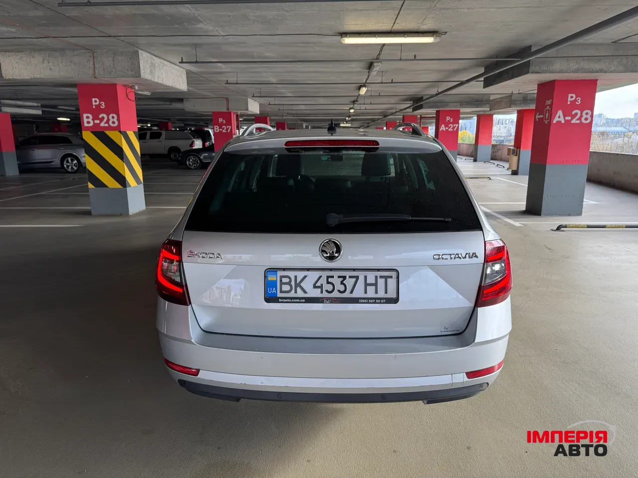 Skoda Octavia - фото 8