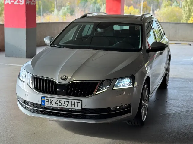 Skoda Octavia - фото 1