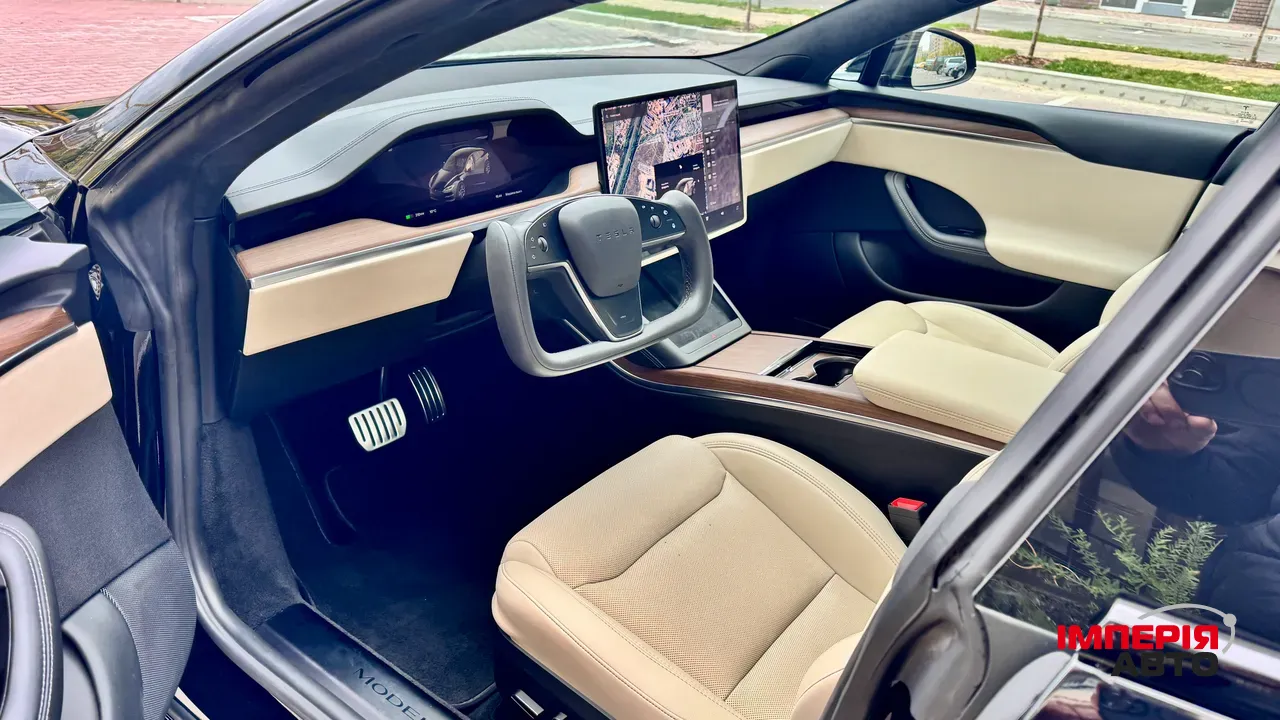 Tesla Model S - фото 7