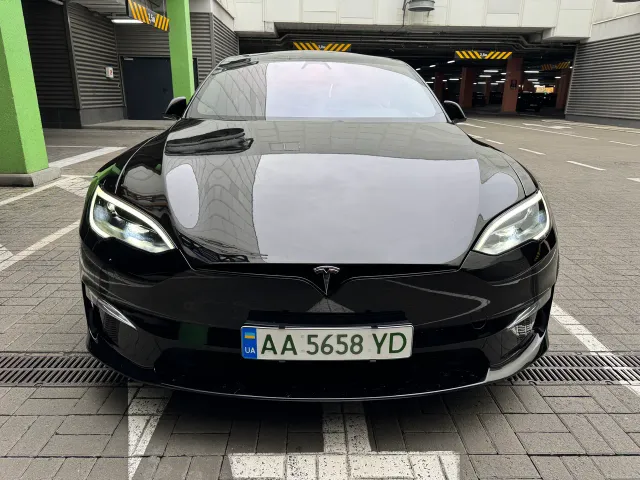 Tesla Model S - фото 3