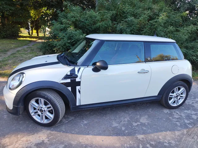 Mini Hatch - фото 2