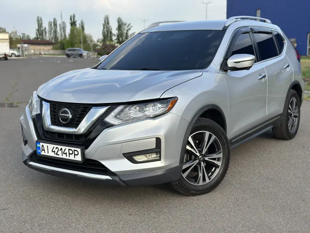 Nissan Rogue - фото 1