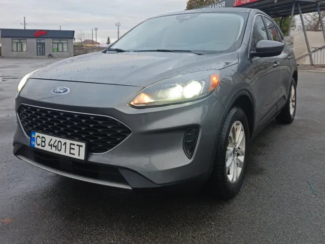 Ford Escape - фото 1