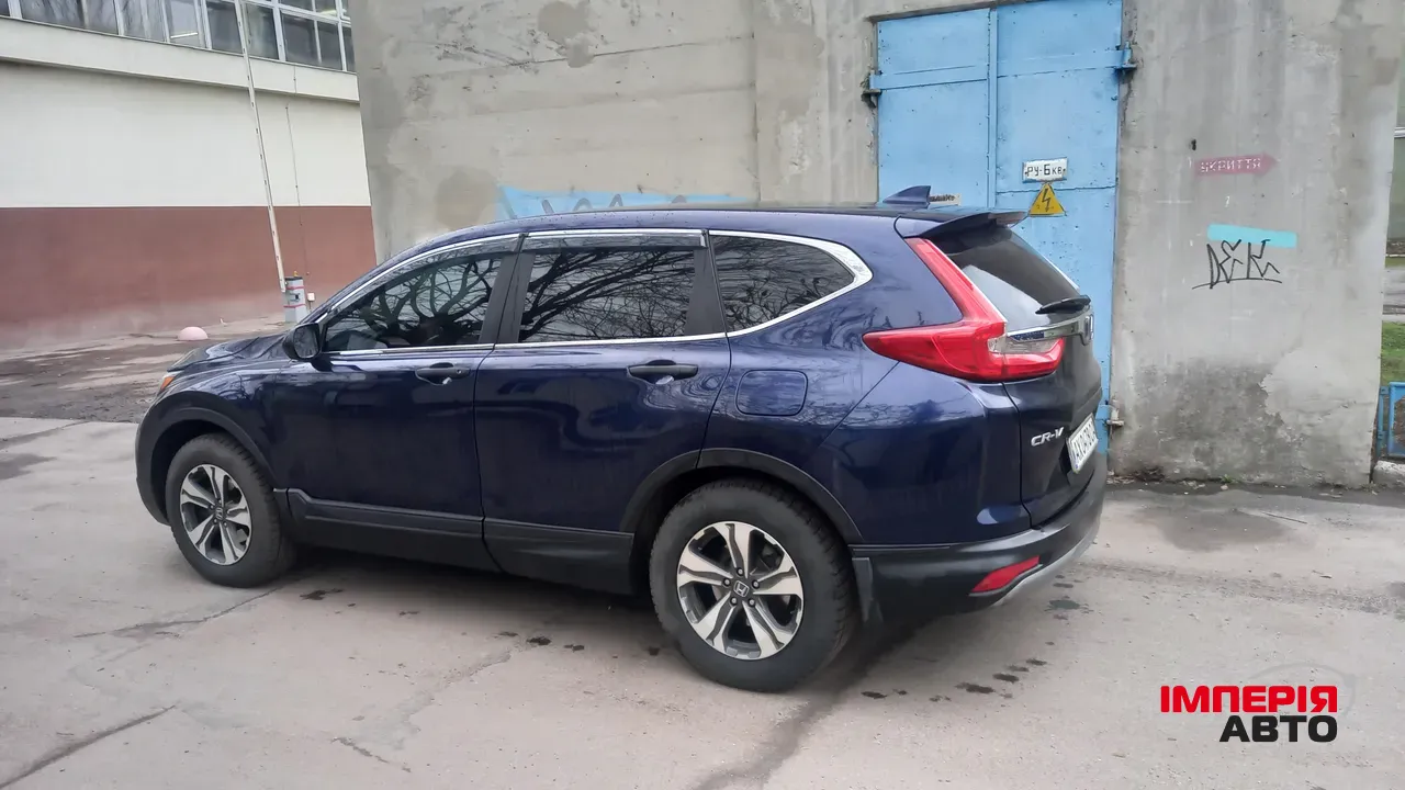 Honda CR-V - фото 8