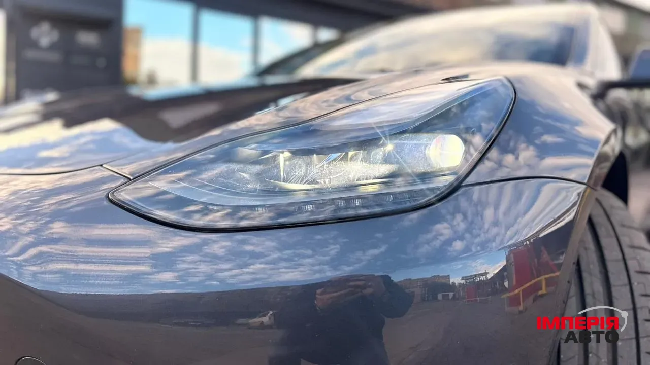 Tesla Model 3 - фото 7