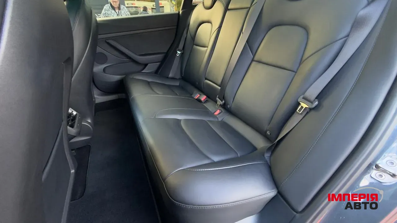 Tesla Model 3 - фото 17