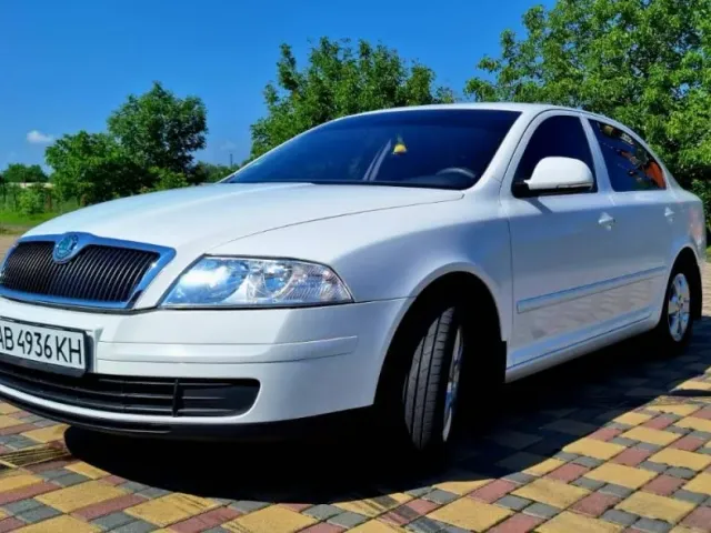Skoda Octavia - фото 1