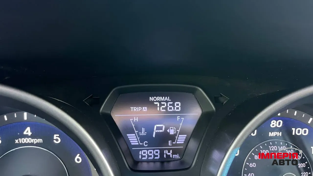 Hyundai Elantra - фото 21