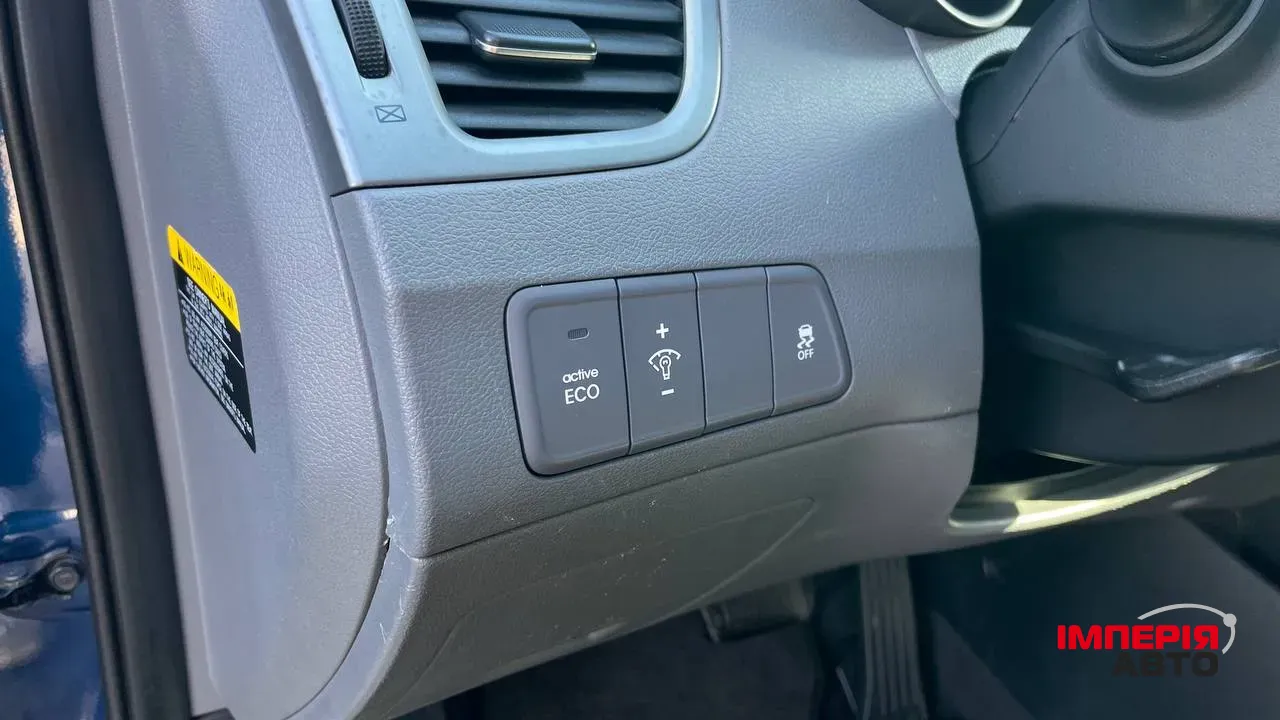 Hyundai Elantra - фото 13