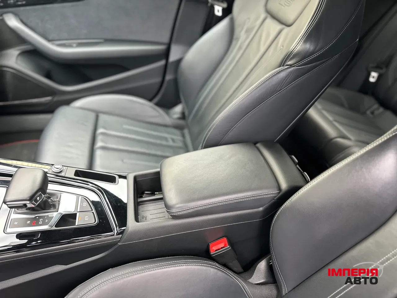 Audi A4 - фото 37