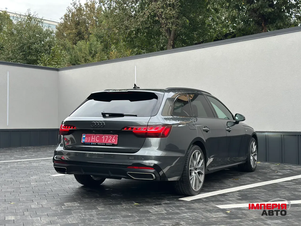 Audi A4 - фото 15