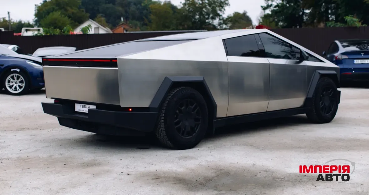 Tesla Cybertruck - фото 3