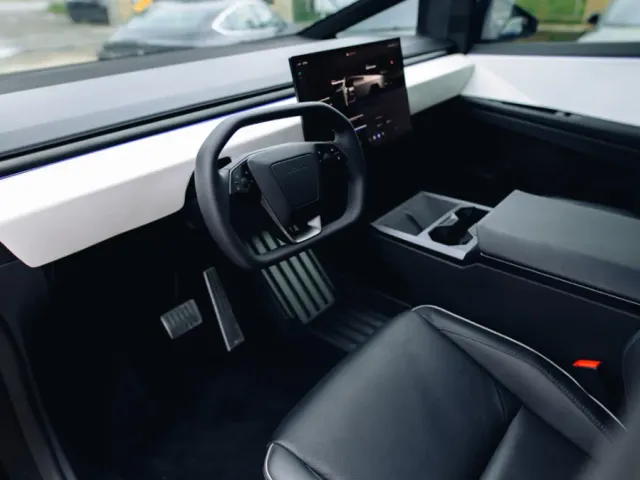 Tesla Cybertruck - фото 5