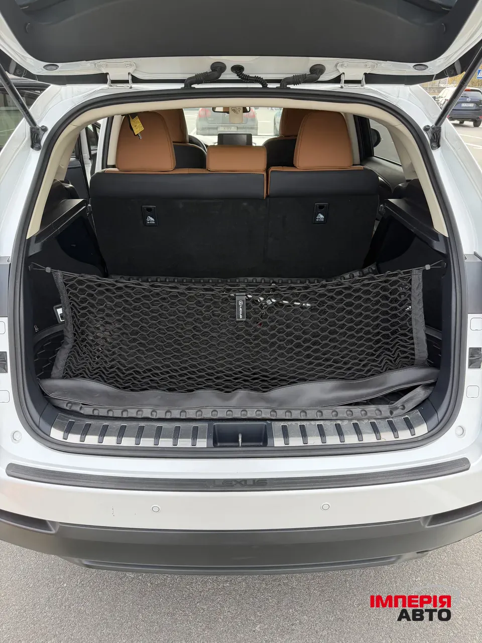 Lexus NX - фото 9