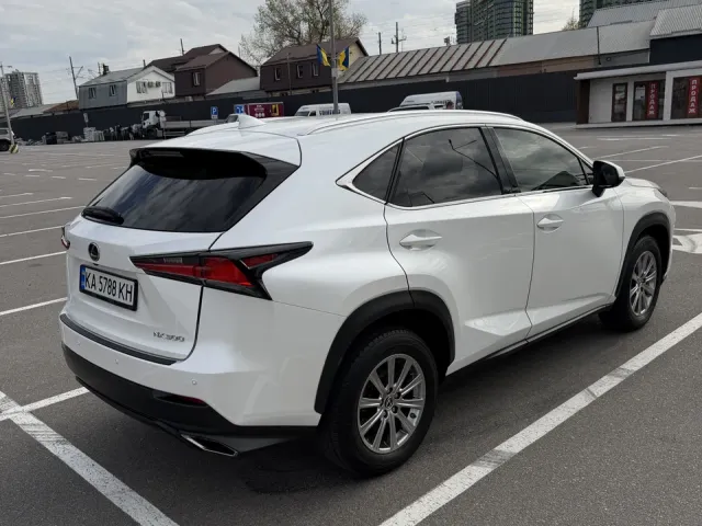 Lexus NX - фото 4