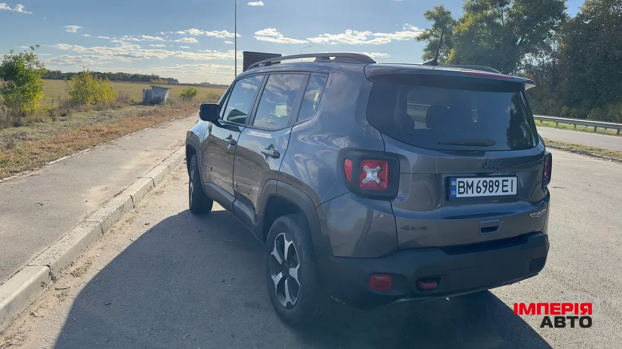 Jeep Renegade - фото 3