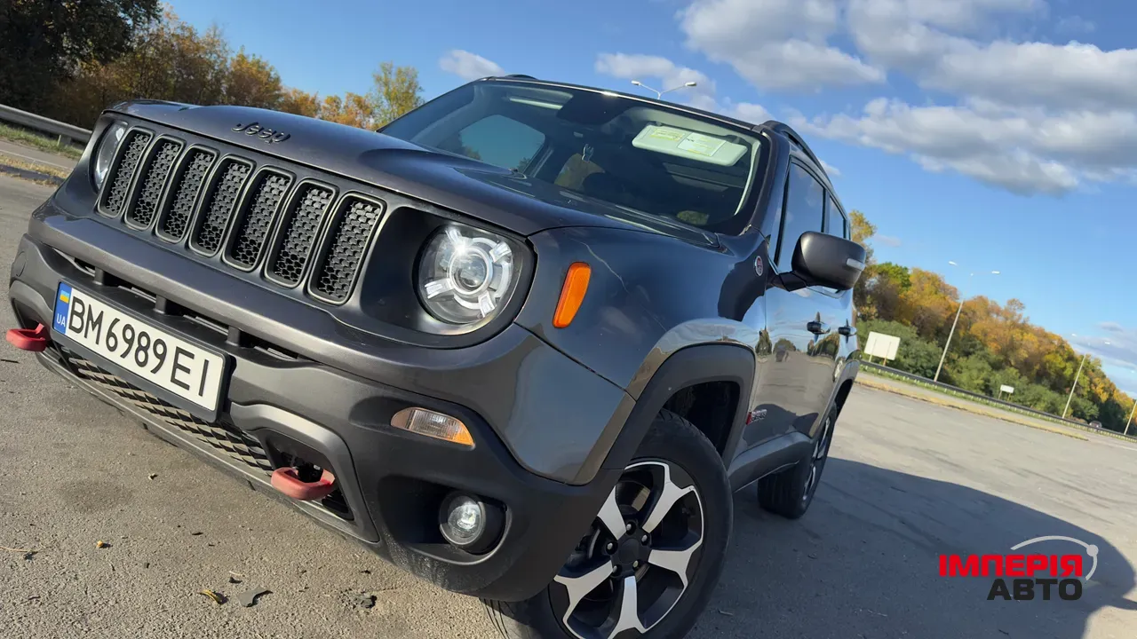 Jeep Renegade - фото 1