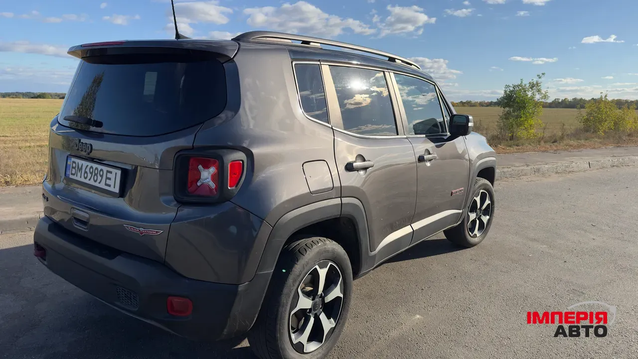 Jeep Renegade - фото 9