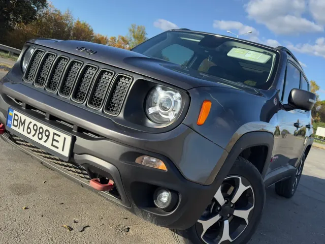 Jeep Renegade - фото 1