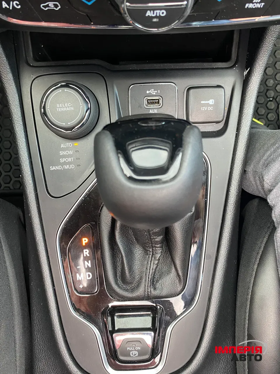 Jeep Cherokee - фото 25