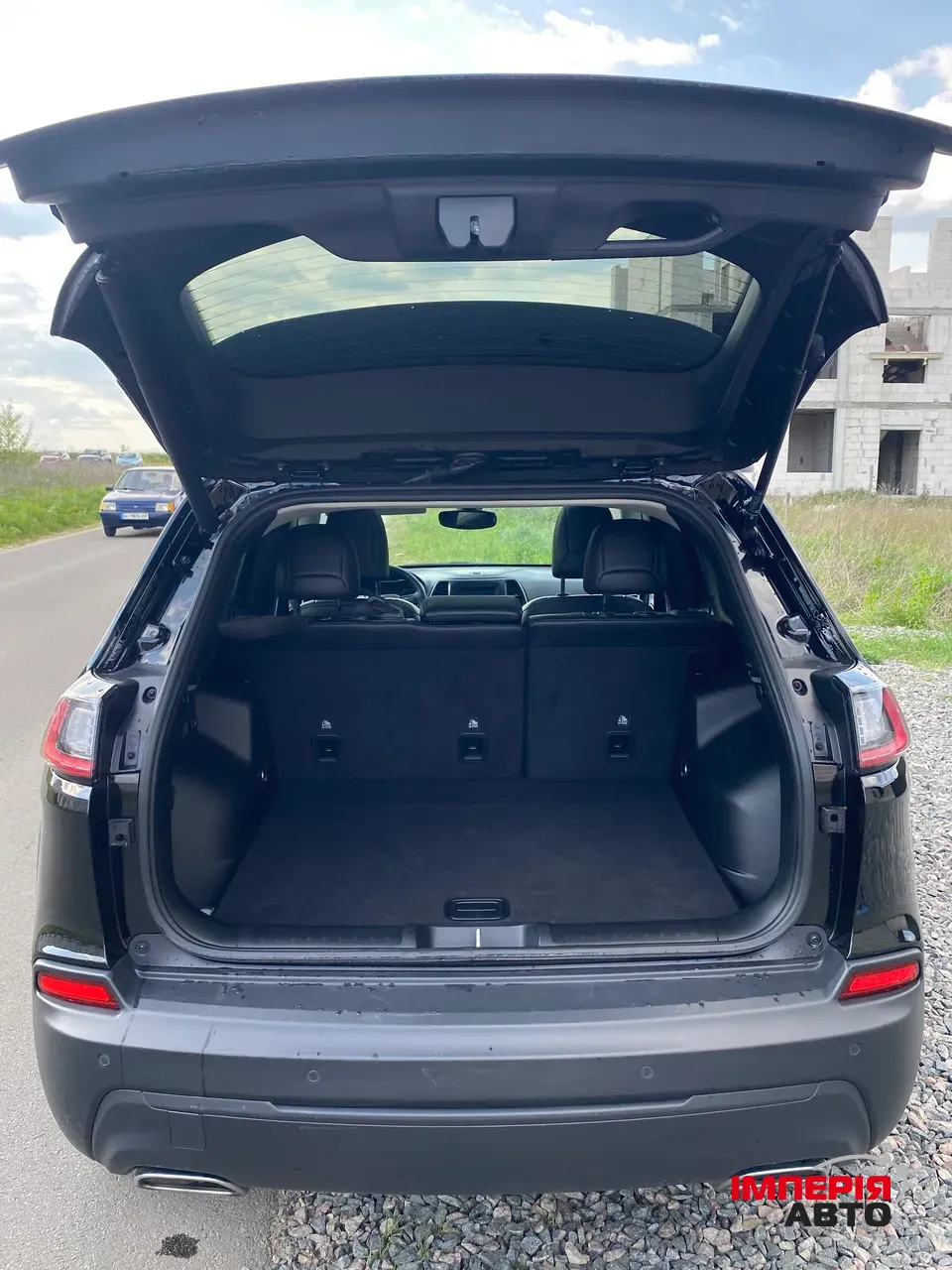 Jeep Cherokee - фото 30