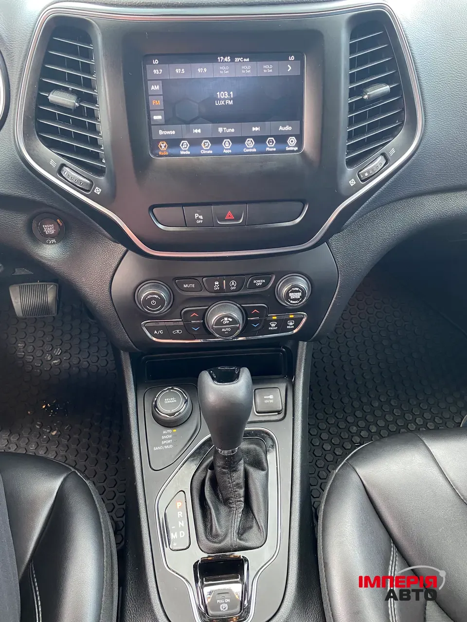 Jeep Cherokee - фото 24