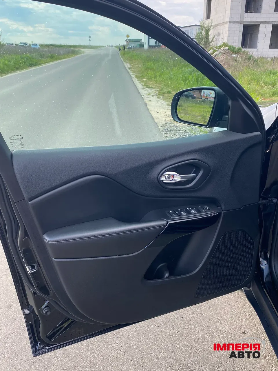 Jeep Cherokee - фото 15