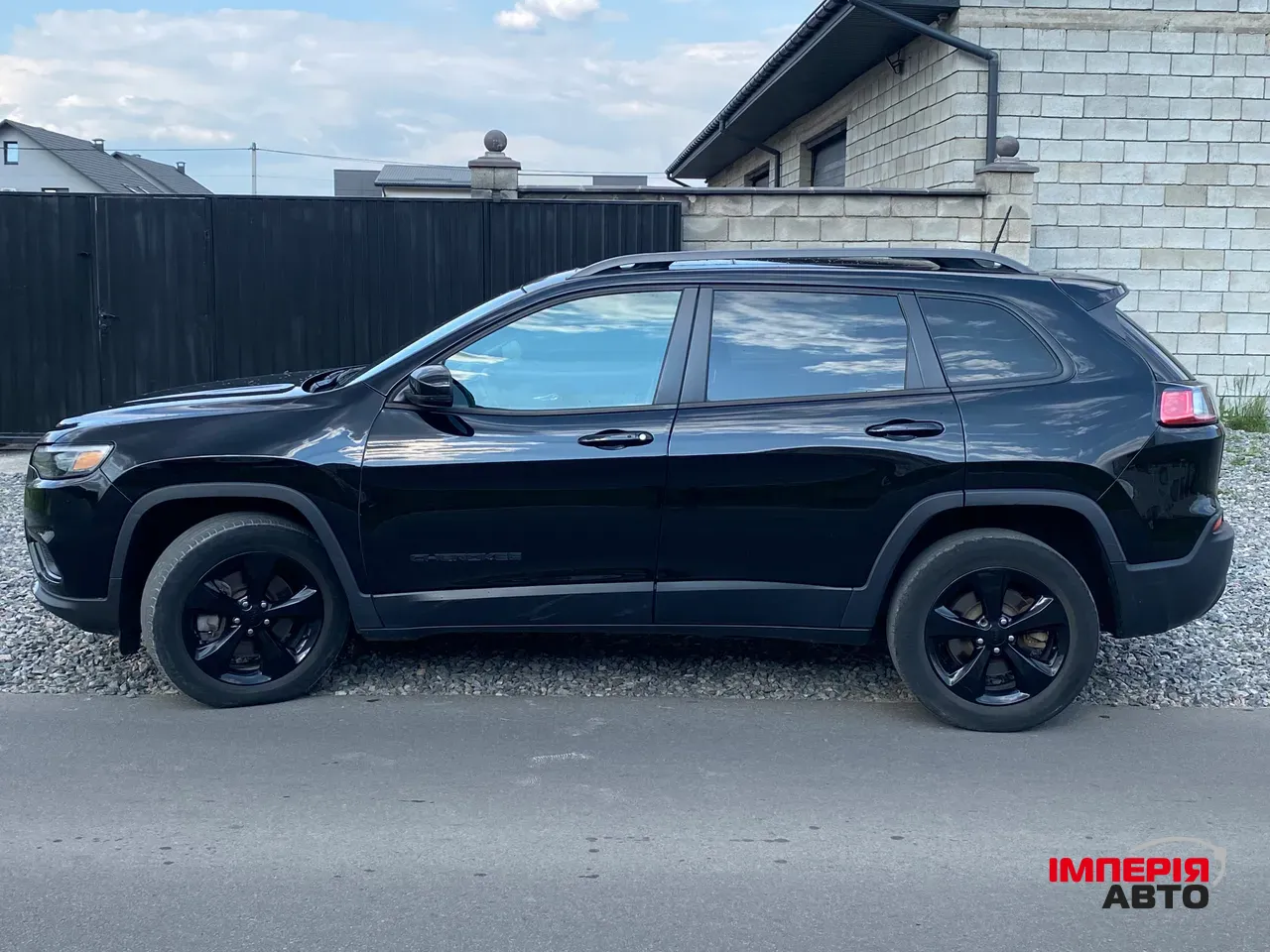 Jeep Cherokee - фото 8