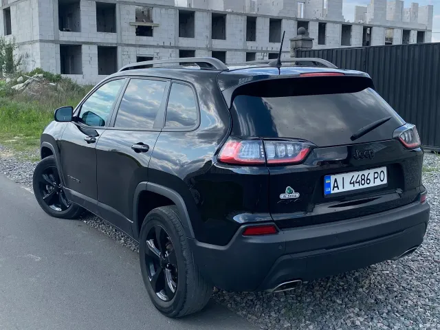 Jeep Cherokee - фото 5