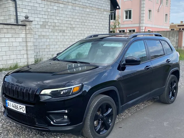 Jeep Cherokee - фото 2