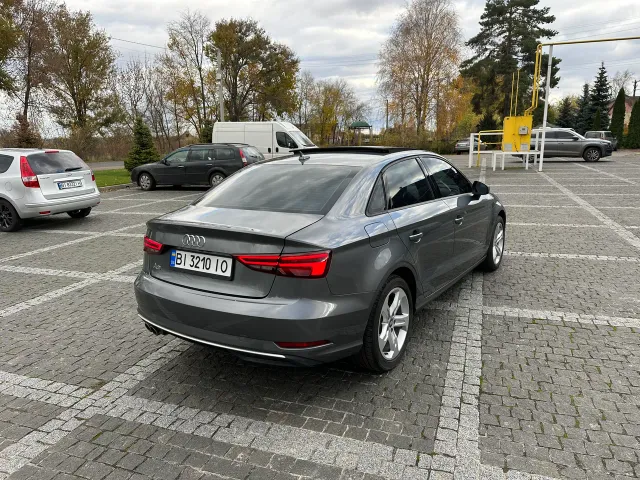 Audi A3 - фото 5