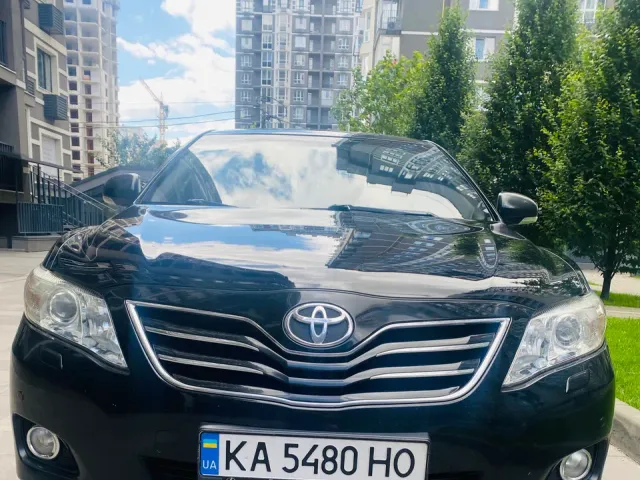 Toyota Camry - фото 5