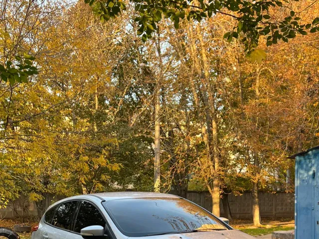 Ford Focus - фото 1