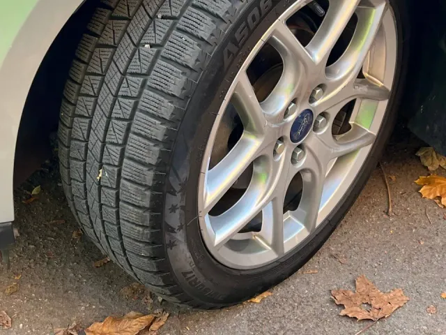 Ford Focus - фото 5