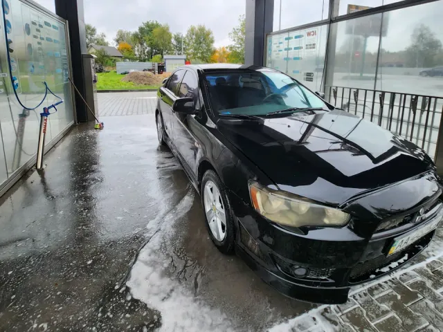 Mitsubishi Lancer - фото 1