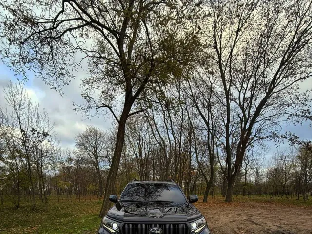 Toyota Land Cruiser Prado - фото 1