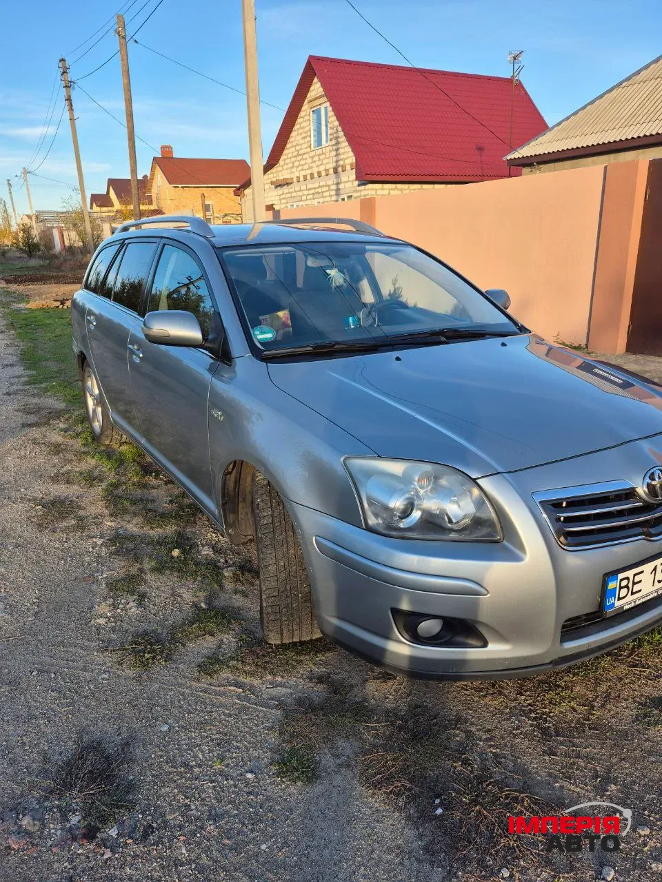 Toyota Avensis - фото 4