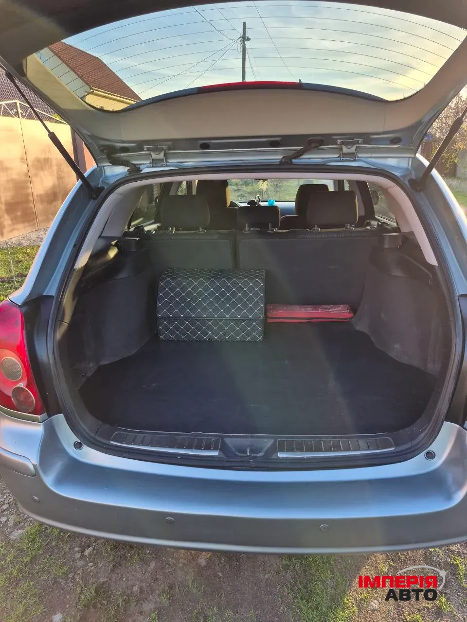 Toyota Avensis - фото 11