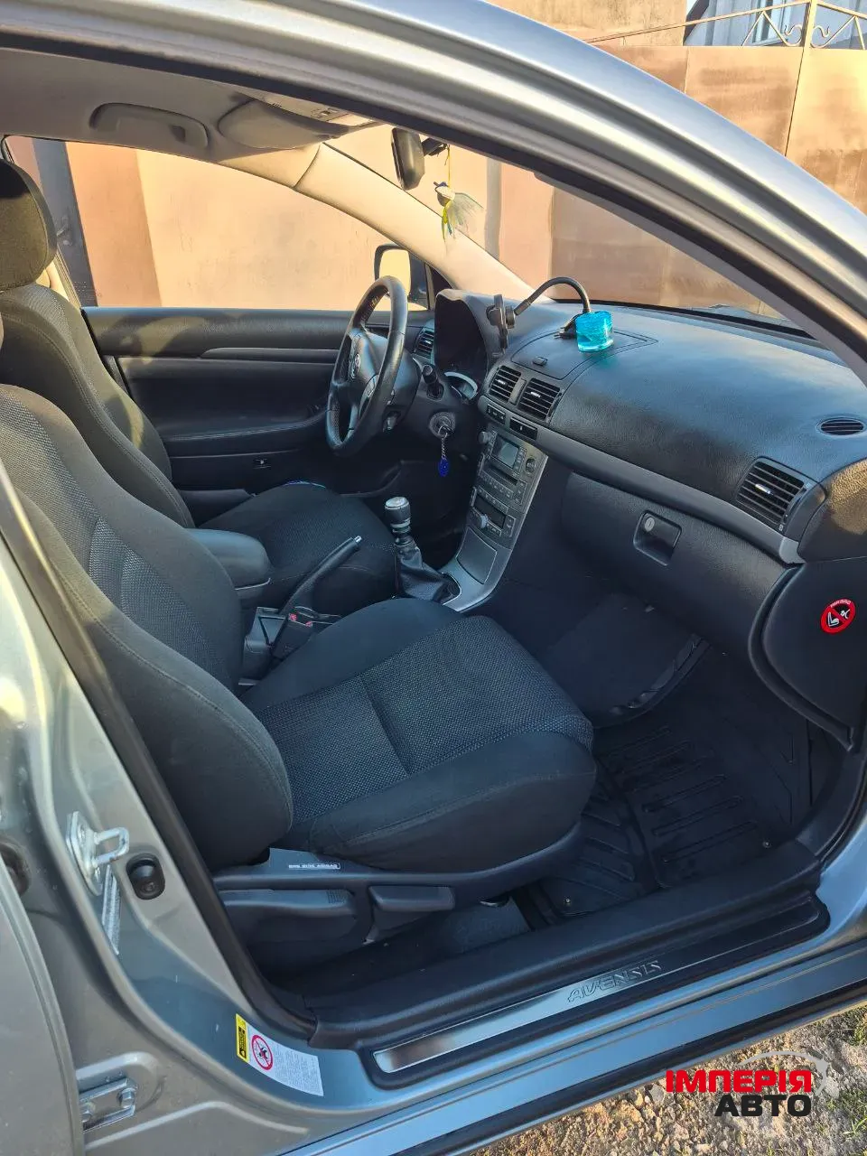 Toyota Avensis - фото 8