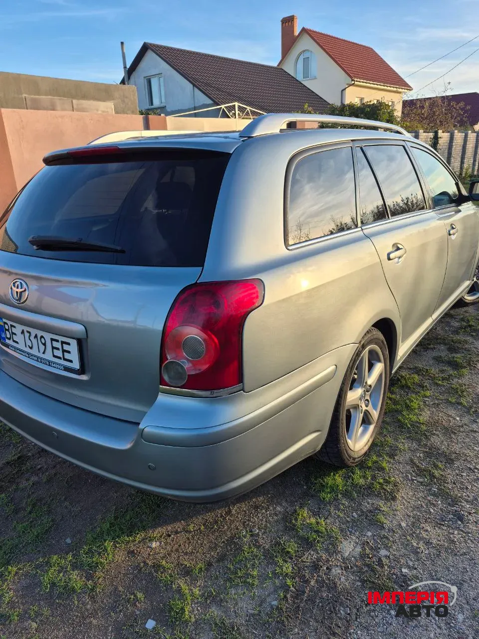 Toyota Avensis - фото 5