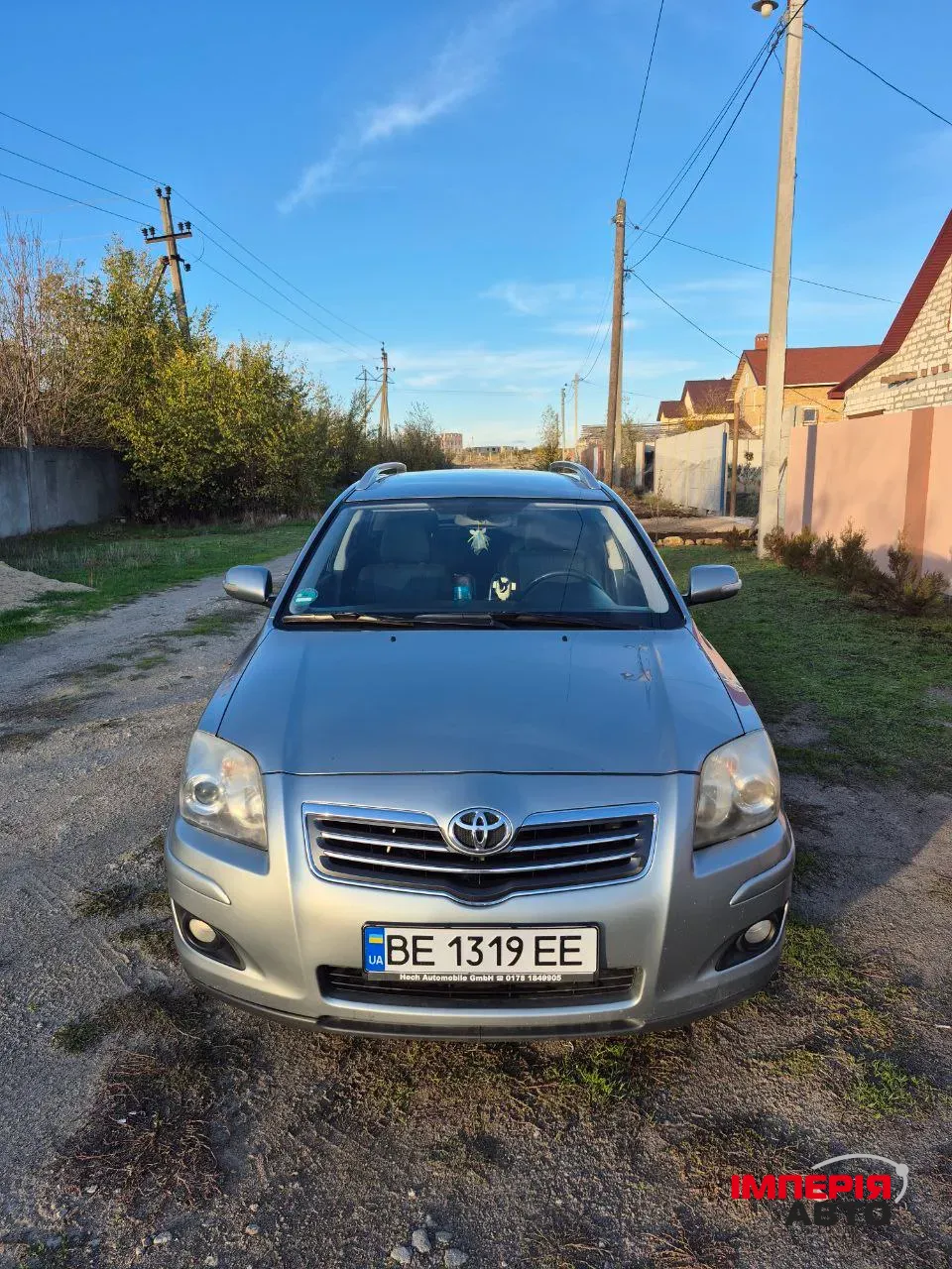 Toyota Avensis - фото 3