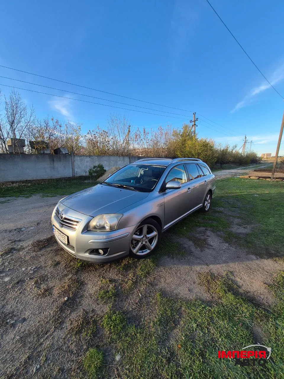 Toyota Avensis - фото 2