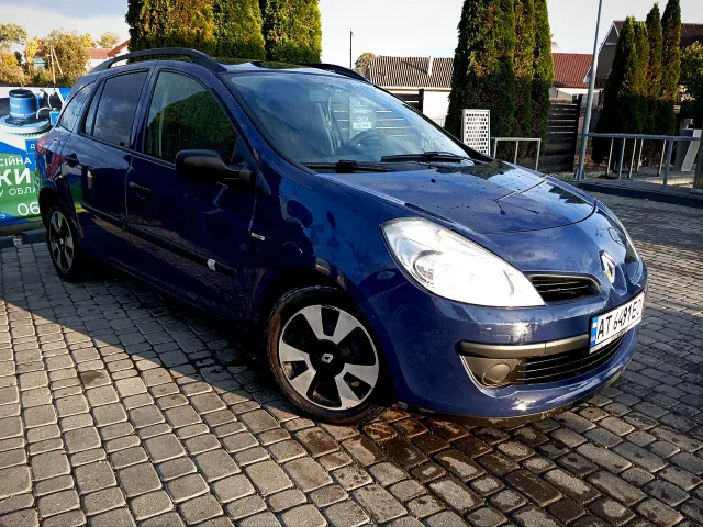 Renault Clio - фото 2