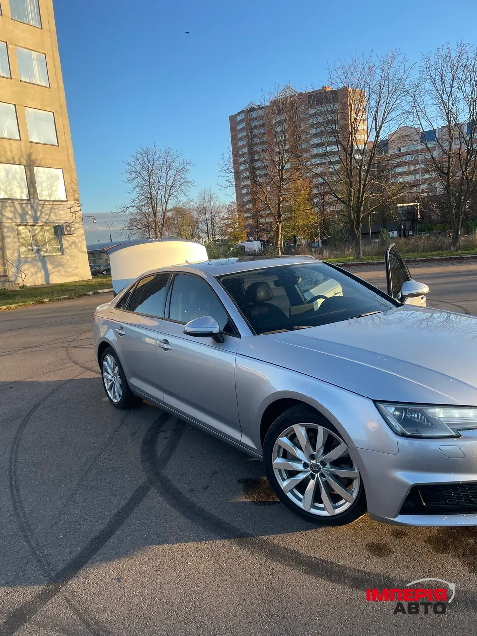 Audi A4 - фото 5